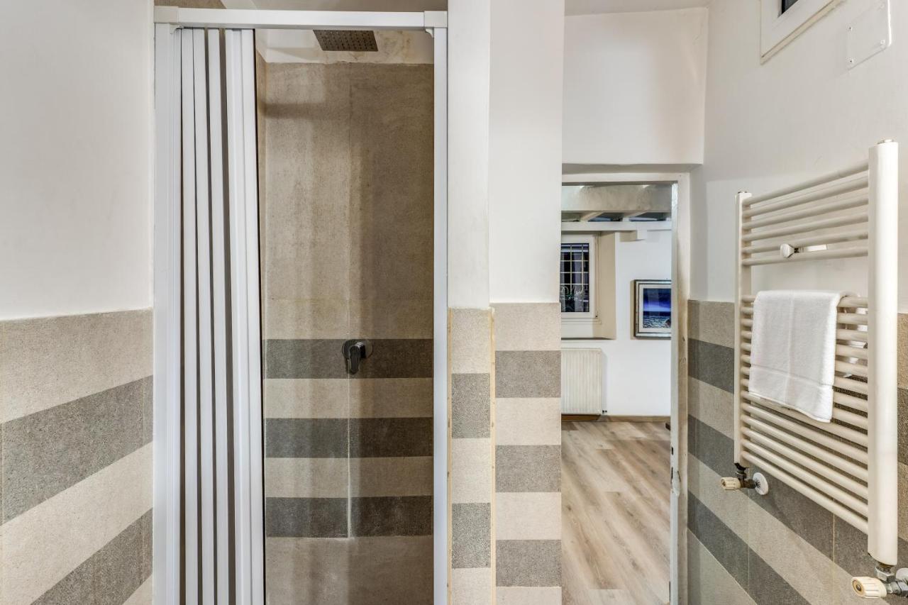 Lovely Spacious Apartment Near The Colosseum Roma Dış mekan fotoğraf