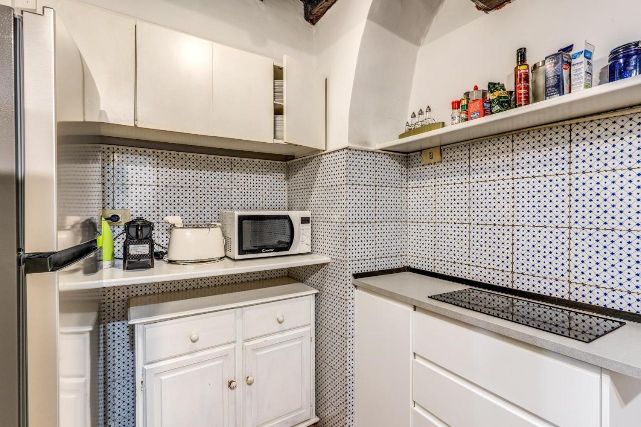 Lovely Spacious Apartment Near The Colosseum Roma Dış mekan fotoğraf