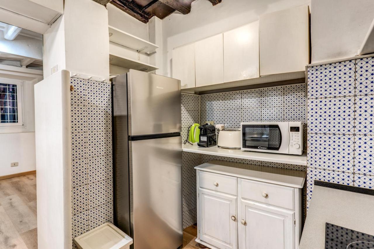 Lovely Spacious Apartment Near The Colosseum Roma Dış mekan fotoğraf